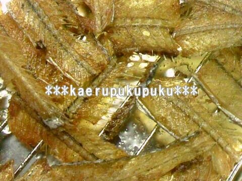 太刀魚骨煎餅 レシピ 作り方 By Kaerupukupuku 楽天レシピ 太刀魚骨煎餅 レシピ 作り方 By Kaerupukupuku 楽天レシピ